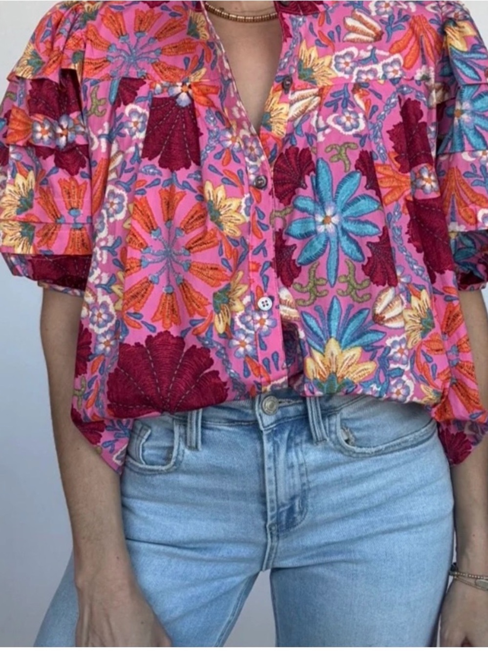 Olivaceous Floral Puff Sleeve Top size M NWOT